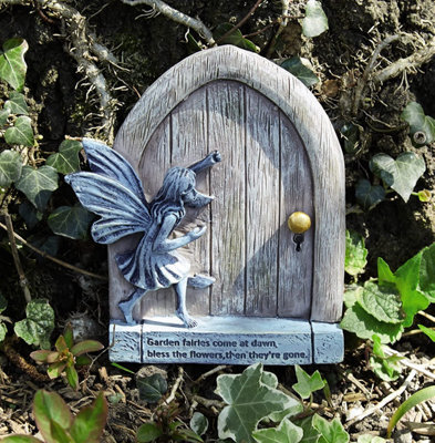 Fairy With Door Decoration - Freestanding Or Wall, Tree, Fence Mounted Weatherproof Garden Sculpture - H14 X W11.5 D2.5Cm