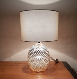 K Living Chantelle Champagne Diamond Cut Pattern Glass Table Lamp, With Silver Metallic Finish And White Shade - thumbnail 6