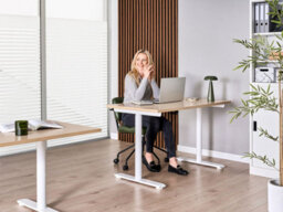 Beliani Manual Adjustable Standing Desk Destinas 120 Cm 72 Cm Light Brown/ White - thumbnail 2