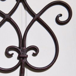 Dibor Vintage Style Lyon Ornate Scrolled Brown Iron Wall Toilet Roll Holder - thumbnail 4