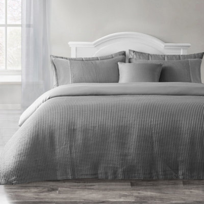 Velosso Waffle Weave Duvet Cover Set With Pillowcases, Button Enclosure Textured Duvet, Easy-Care Quilt Cover - Silver