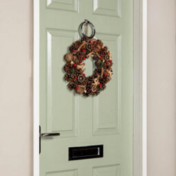 Samuel Alexander 36Cm Winter Spice Hanging Christmas Wreath With Pine Cones Red Berries & Dried Fruit - thumbnail 9