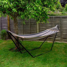 Harbour Housewares Cotton Garden Hammock With Stand - Grey/white Stripe - thumbnail 7