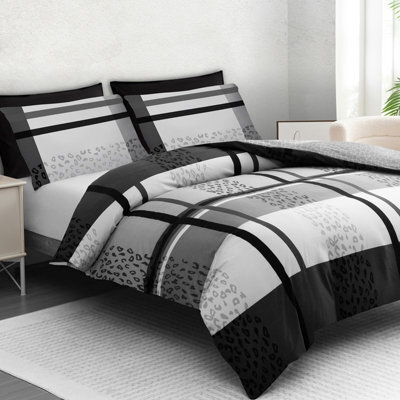 Lazzaro Cheetah Premium Microfibre Super King Duvet Cover Set Lightweight Durable Easy Care With Zipper Closure - image 1