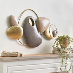 Wyld And Coco Gold Metal Wall Sculpture Horizontal Irregular Shape Modern Accent W74 X D5 X H46Cm - thumbnail 2
