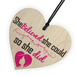 Red Ocean She Believed She Could So She Did Wooden Hanging Heart Gift Sign - thumbnail 6