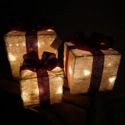 Shatchi Christmas Parcels Pre-Lit Battery Operated Led Glitter Rattan Xmas Presents Novelty Decorations Set Of 3 - Cream - thumbnail 7