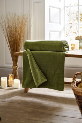 Deyongs Snuggle Touch Throw  240Gsm Coral Fleece Solid Dye - image 1