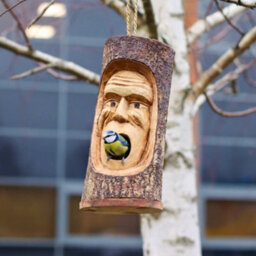 Serenityy Hand-Carved Tree Trunk Bird House - Grumpy Old Man Face, Hanging Rustic Nest Box For Garden Birds, Solid Wood - thumbnail 5