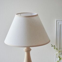 Luminosa Lighting Luminosa Hidcote Natural Wood Table Lamp With Vintage White Fabric Ivy Shade 30Cm B22 - thumbnail 4