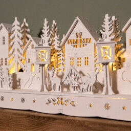 Samuel Alexander 15Cm Battery Operated Light Up Wooden House Scene With 15 Warm White Leds - thumbnail 4