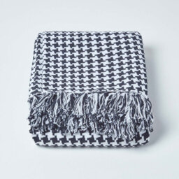 Homescapes Black Houndstooth 100% Cotton Bedspread Throw, 255Cm X 360Cm - thumbnail 2