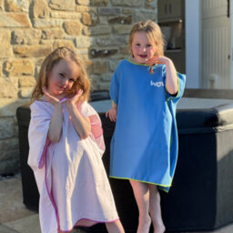 Wave Spas Wave Kids Microfiber Changing Robe Blue - thumbnail 2