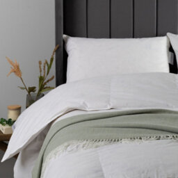 Earthkind Feather & Down Duvet, 13.5 Tog, Single - thumbnail 3