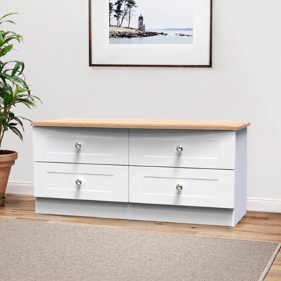 Sussex Ready Assembled Matt White & Oak 4 Drawer Wide Chest (H)502mm (W)1117mm (D)414mm - image 1