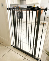Bettacare Child And Pet Gate Narrow, 68.5Cm - 75Cm, Slate Grey, Extra Tall Gate 104Cm In Height, Narrow Pressure Fit Stair Gate - thumbnail 9