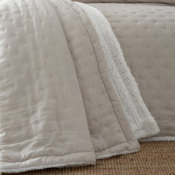 Catherine Lansfield Cosy Nori Soft Sherpa 220X230 Cm Bedspread Cream - thumbnail 3