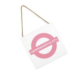 Transport For London Hammersmith & City Line Wooden Block White/pink (2.7Cm X 20Cm X 20Cm) - thumbnail 2