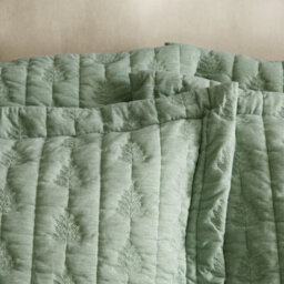 Pineapple Elephant Tamba Leaf Pinsonic Quilted Oxford Pillowcase Pair Green - thumbnail 2