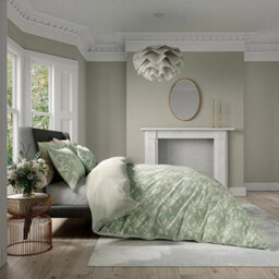 V&a Daffodil Dreams Duvet Cover Set Super King Size Green - thumbnail 1