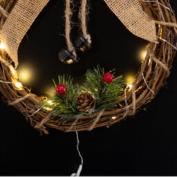 Globrite Snowman Christmas Wreath - 30 Led Rattan - Door Wall Decoration For Christmas Home Décor & Festive Display - thumbnail 3