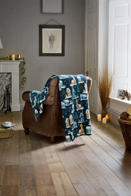 Deyongs Festive Village Fleece Throw 140X180Cm Soft Winter Blanket With Snowy House Print & Cosy Coral Fleece - image 1