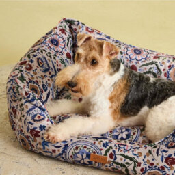 Rosewood Joules Festival Floral Box Dog Bed - thumbnail 5