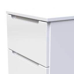 Messina Ready Assembled Matt White No Effect 3 Drawer Bedside Chest (H)685mm (W)370mm (D)390mm - thumbnail 3