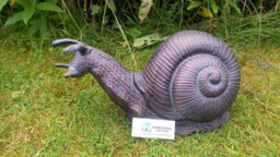 Inspirational Gifting Giant Garden Snail Garden Ornament Sculpture In An Antique Bronze Finish - thumbnail 2
