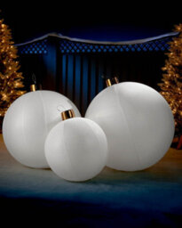 WeRChristmas Inflatable Tinsel Christmas Bauble, White, 45 Cm - thumbnail 5