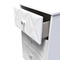 Genoa Ready Assembled Matt White No Effect 3 Drawer Bedside Chest (H)726mm (W)450mm (D)395mm - thumbnail 4