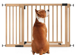 Bettacare Wooden Elegance Dog Gate, Natural, 125Cm - 133Cm, Pressure Fit Pet Gate, 73Cm Extra Wide Doorway, Easy Installation