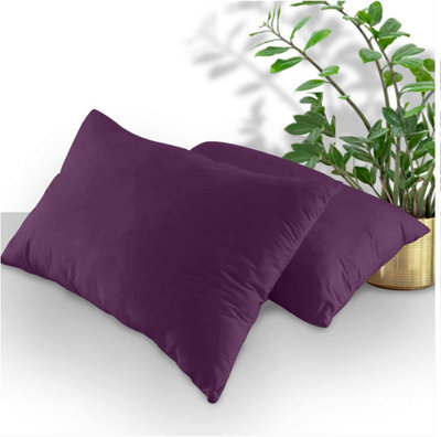 Gaveno Cavailia Plain Housewife Pillowcases Berry, Pair