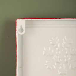 Samuel Alexander 57Cm Metal Merry Christmas Hanging Sign In Red & White With Green Snowflakes - thumbnail 8