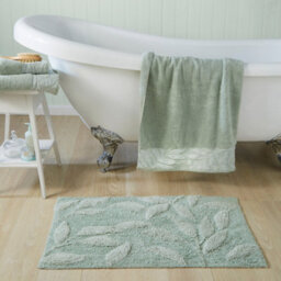 Dreams & Drapes Lacie 100% Cotton Green Crushed Leaf Pattered Towel - thumbnail 4