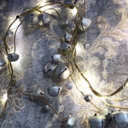 Shatchi 150Cm Pre-Lit Hanging Garland Decorations Silver Bells With 20 Warm White Leds - thumbnail 4