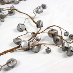 Shatchi 150Cm Pre-Lit Hanging Garland Decorations Silver Bells With 20 Warm White Leds - thumbnail 5