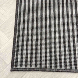 Pinstripe Indoor/outdoor Hallway Runner Rug - Durable, Reversible & Hardwearing Carpet For Home Or Garden - thumbnail 2