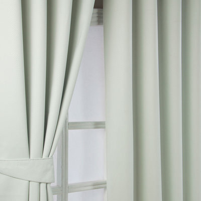 "Homescapes Ivory Herringbone Chevron Blackout Curtains Pair Eyelet Style, 90X72""" - image 1