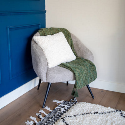Madison & Mayfair Green Tassel Throw With Smooth Lining