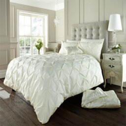 Gc Gaveno Cavailia Dazzling Diamonds Duvet Cover Bedding Set Cream Single 2Pc With Pintuck Quilt Cover - thumbnail 1