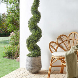 Beliani 158Cm Potted Spiral Artificial Tree With Iron Frame And Green Leaves - Indoor And Sheltered Outdoor Decor - thumbnail 2