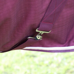 "Highlander Plus Standard-Neck 100G Horse Turnout Rug Maroon (7 3"")" - thumbnail 3