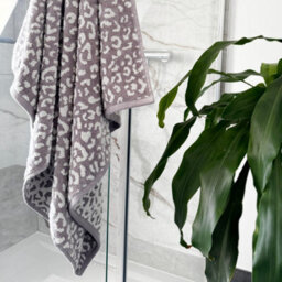 Allure Bath Fashions Luxury Zero Twist Leopard Print Bath Towels Pack Of 2 - 100% Cotton - thumbnail 3