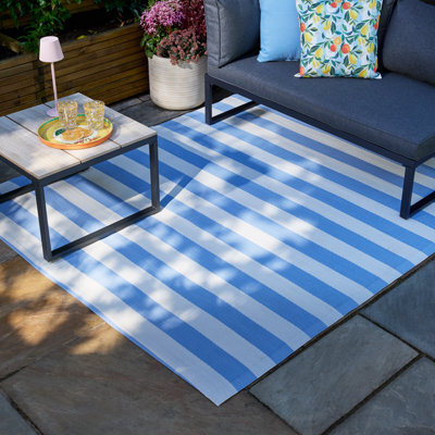 Smart Garden Light Blue Stripe Large Outdoor Rug, (L)210Cm X (W)150Cm - image 1