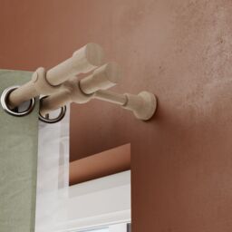 GoodHome Symi Matt Natural Oak Effect Curtain Pole, (L)2.5M (Dia)28mm - thumbnail 5