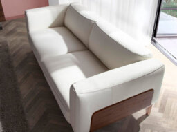 Angel Cerda Elegant White Leather 3-Seater Sofa With Walnut Accents - thumbnail 6