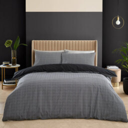 Catherine Lansfield Bedding Artemis Greek Key Reversible Double Duvet Cover Set With Pillowcases Black - thumbnail 2