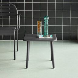 Sweeek - Square Steel Garden Coffee Table Anthracite 45X45X40 Cm - Amelia - thumbnail 1