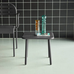 Sweeek - Square Steel Garden Coffee Table Anthracite 45X45X40 Cm - Amelia - thumbnail 3